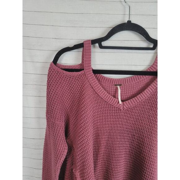 FREE PEOPLE MOONSHINE WAFFLE KNIT COLD SHOULDER SWEATER IN MAUVE, SZ SMALL - Picture 4 of 14